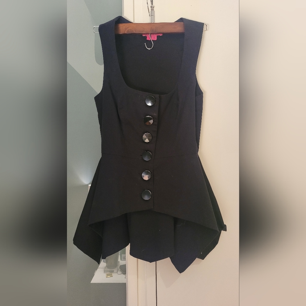 Betsey Johnson unique party top black buttons. Gothic, Victorian